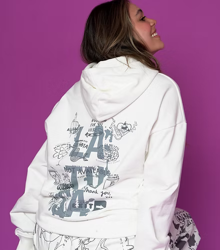 Hoddie color marfil con estampado Gris