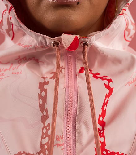 Chaqueta Rompevientos Roja