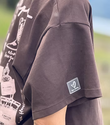 Camiseta amor propio café