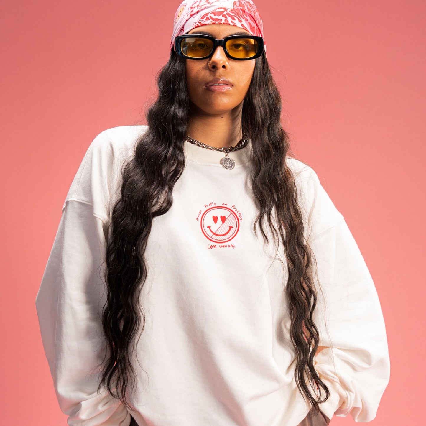 Crewneck hueso estampado rojo