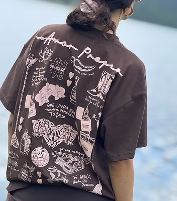 Camiseta amor propio café