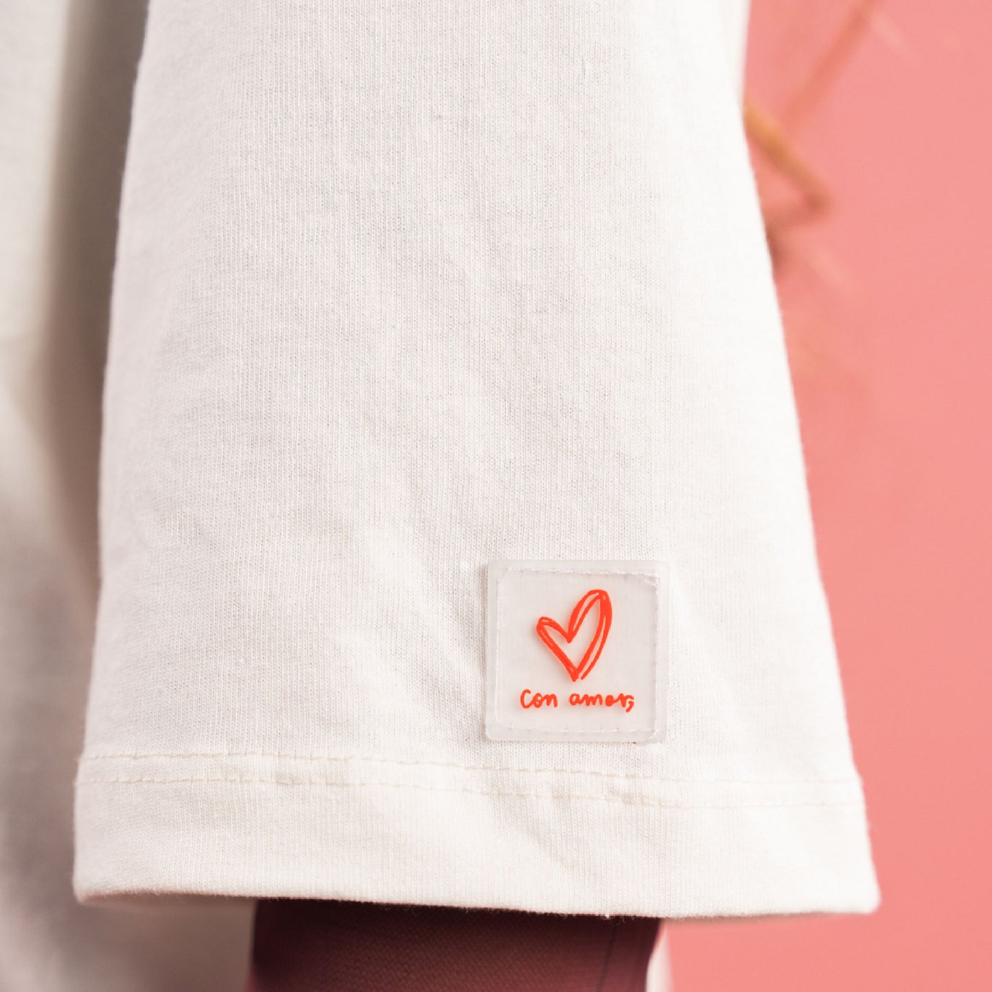 Camiseta Hueso estampado Café